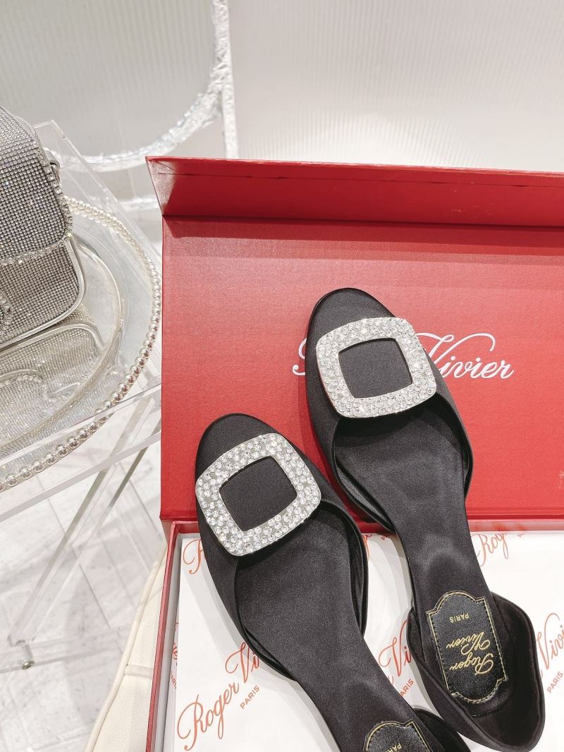 Roger Vivier flat shoes